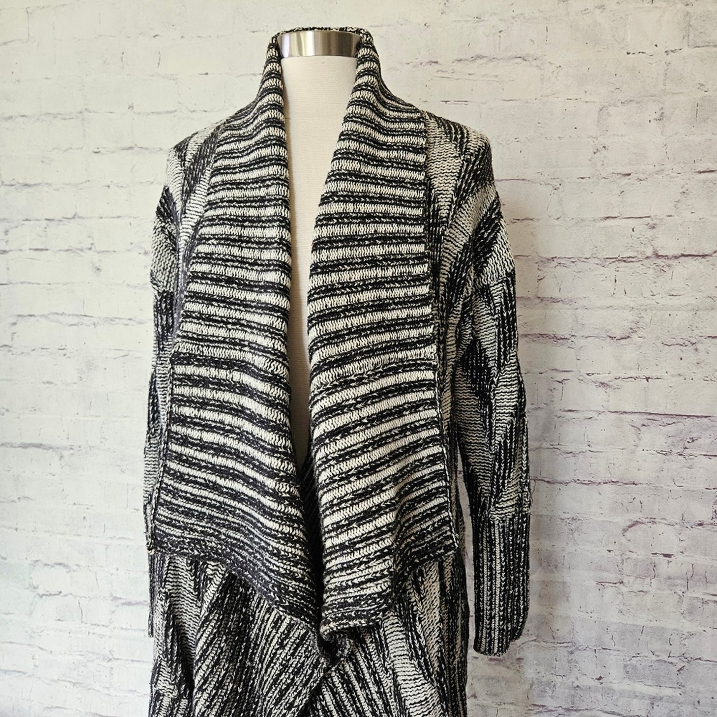 UO Staring at Stars Herringbone Chunky Knit Draped Front Cardigan Sweater Medium