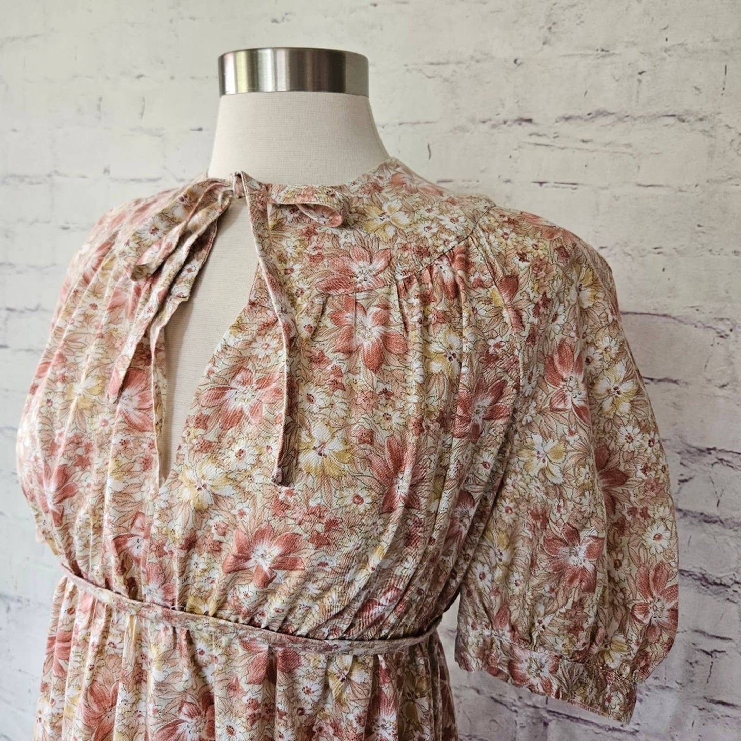 Vintage Handmade Autumn Floral Short Sleeve Dress