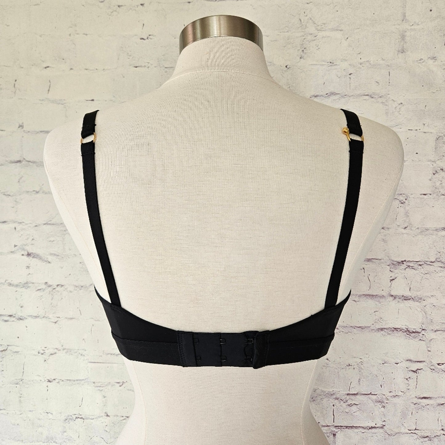 NWOT Lively No Wire Balconette Bra Jet Black