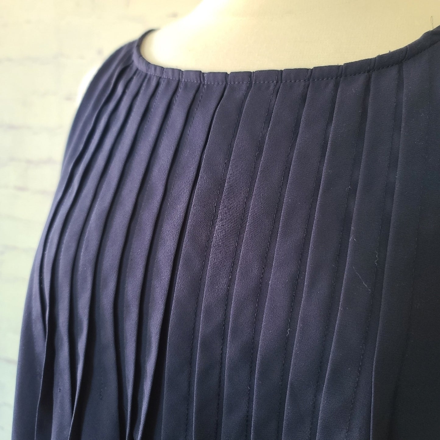 Nanette Lepore Navy Sleeveless Chiffon Pintuck Pleated Shift Dress 14