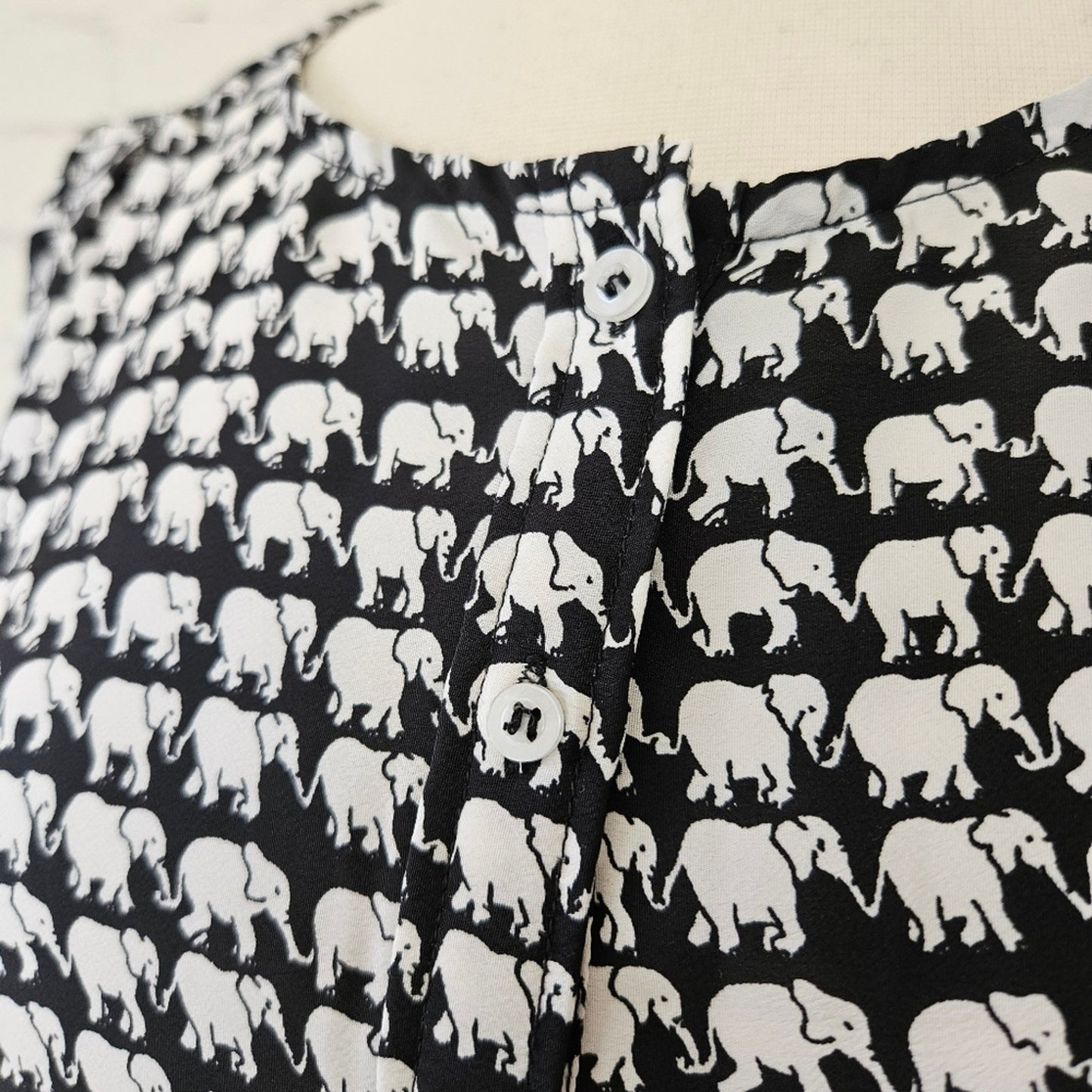 Oat + Fawn Black & White Elephant Print Sleeveless Top Medium