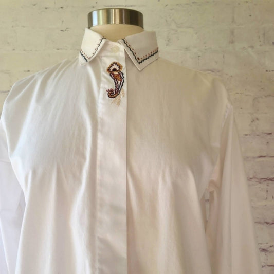 Vintage Sag Harbor Embroidered Collar White Long Sleeve Button Up Shirt 10