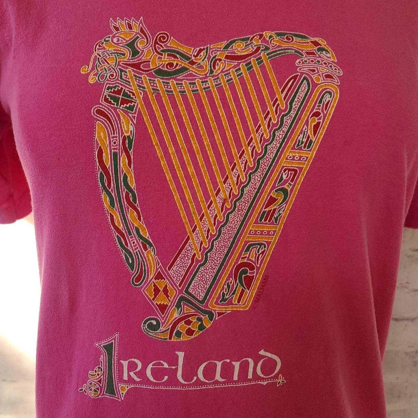 Vintage Dolman Design Made in Ireland Harp Print Single Stitch Tee Pink Medium
