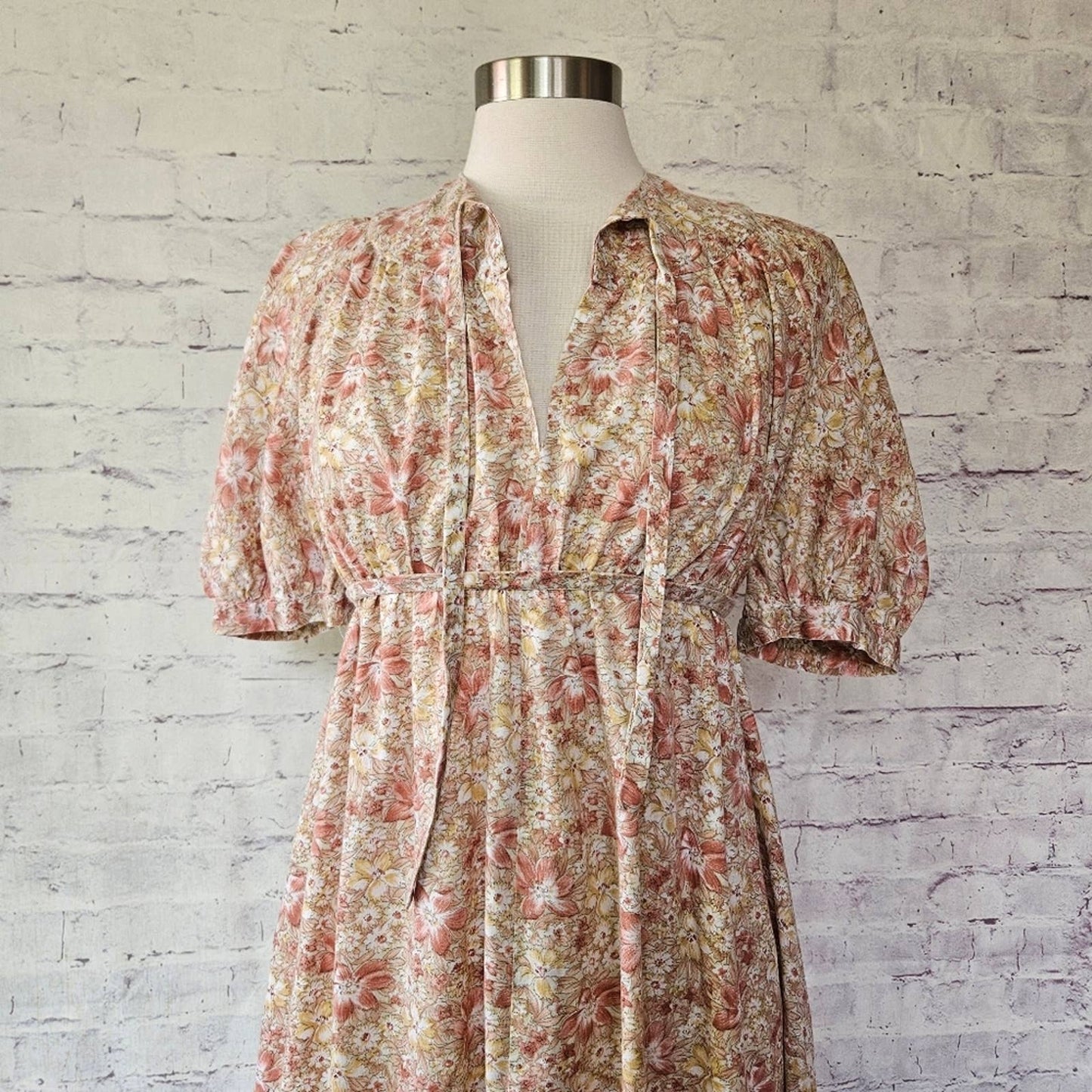 Vintage Handmade Autumn Floral Short Sleeve Dress
